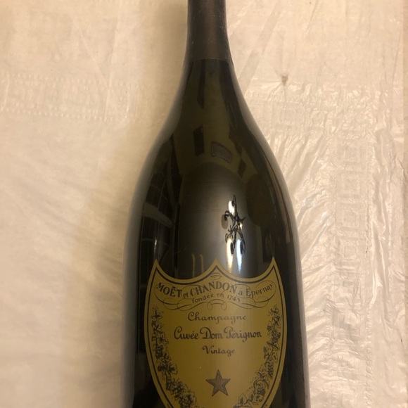 Dom Perignon Double Magnum DISPLAY sealed and it’s a display so no bubbly. - Picture 7 of 14
